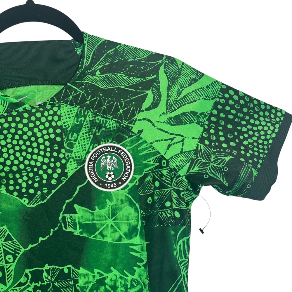 Nike Womens Nigeria Soccer Jersey S Green Graphic Print Dri-FIT Slim Fit DN0702 - Picture 4 of 11